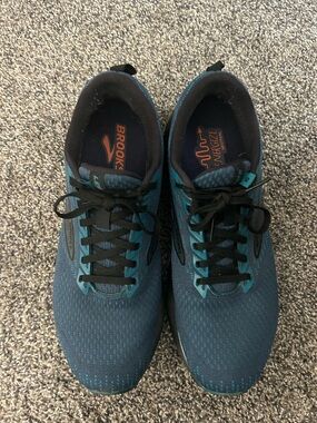 Brooks Teal and Black Lace-Up Running Shoes